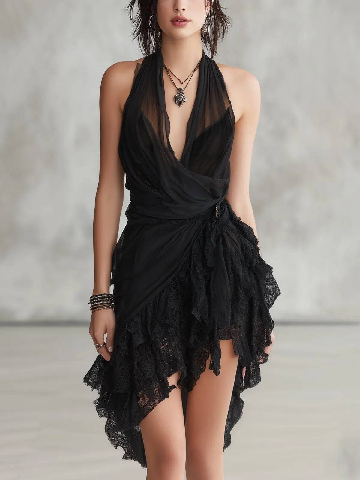 Vestido Corto de Encaje Halter Volantes
