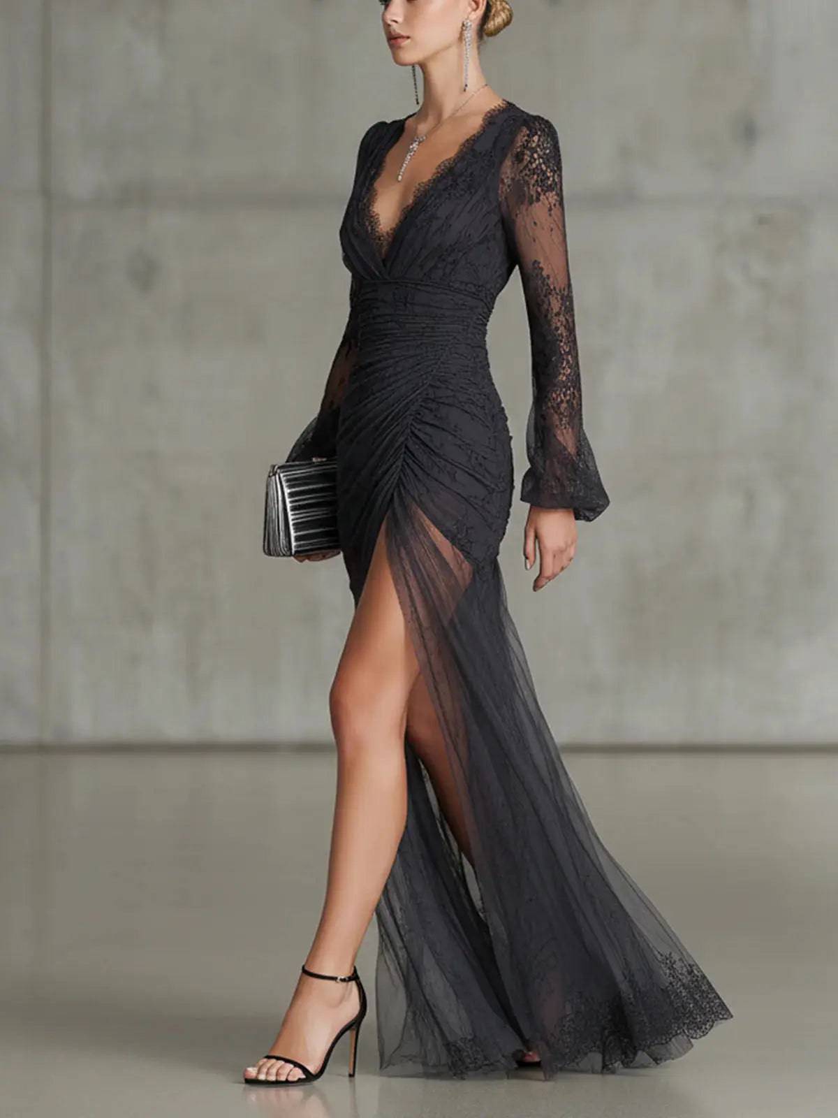 Vestido Largo Gris de Encaje con Abertura