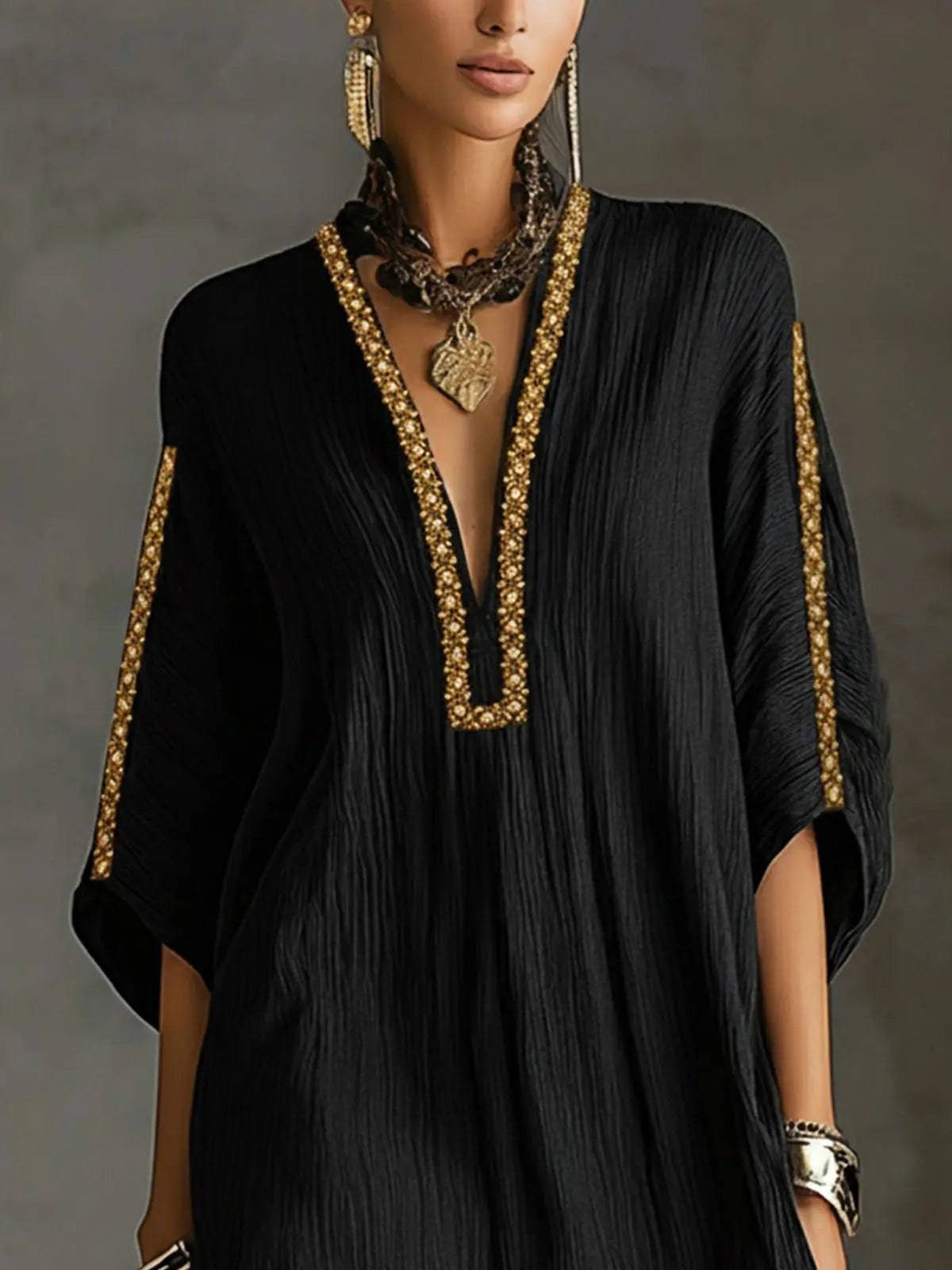 Mirella | Vestido Corto Negro Escote V