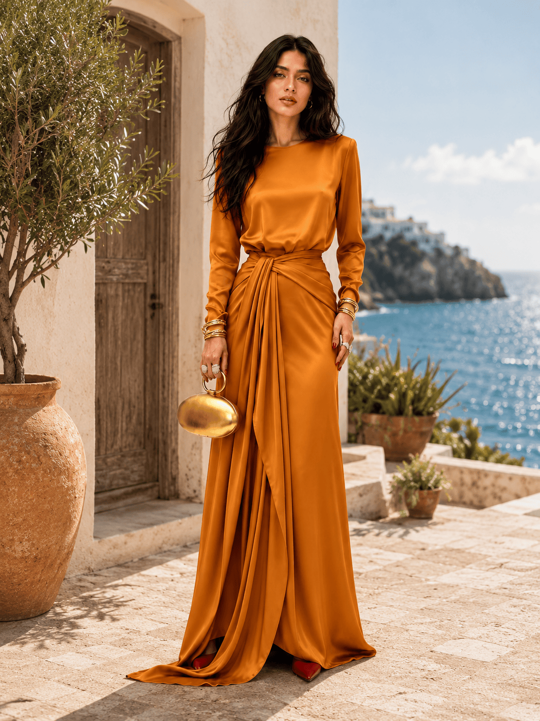 Elegante Vestido Maxi de Satén Drapeado