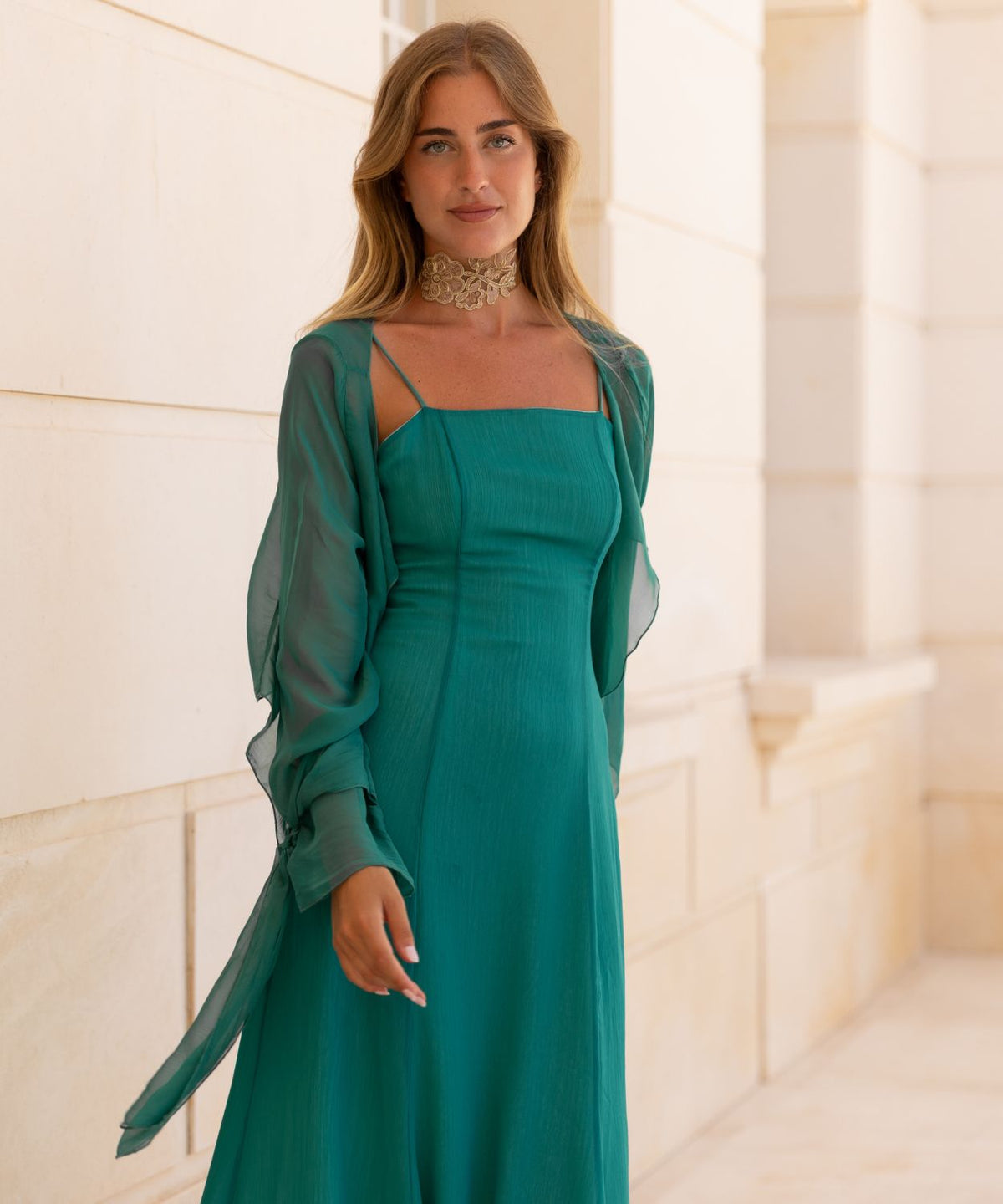 Blusa capa seda verde esmeralda