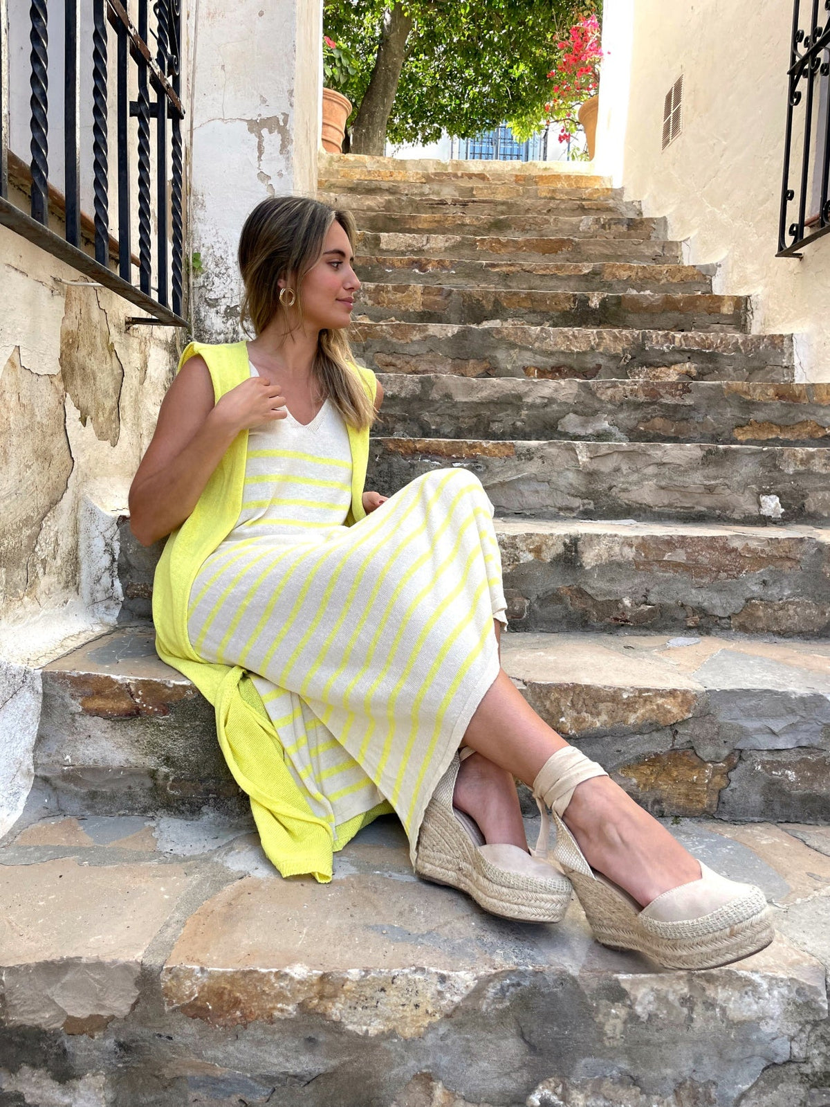 Vestido punto fluido li­nea fina
