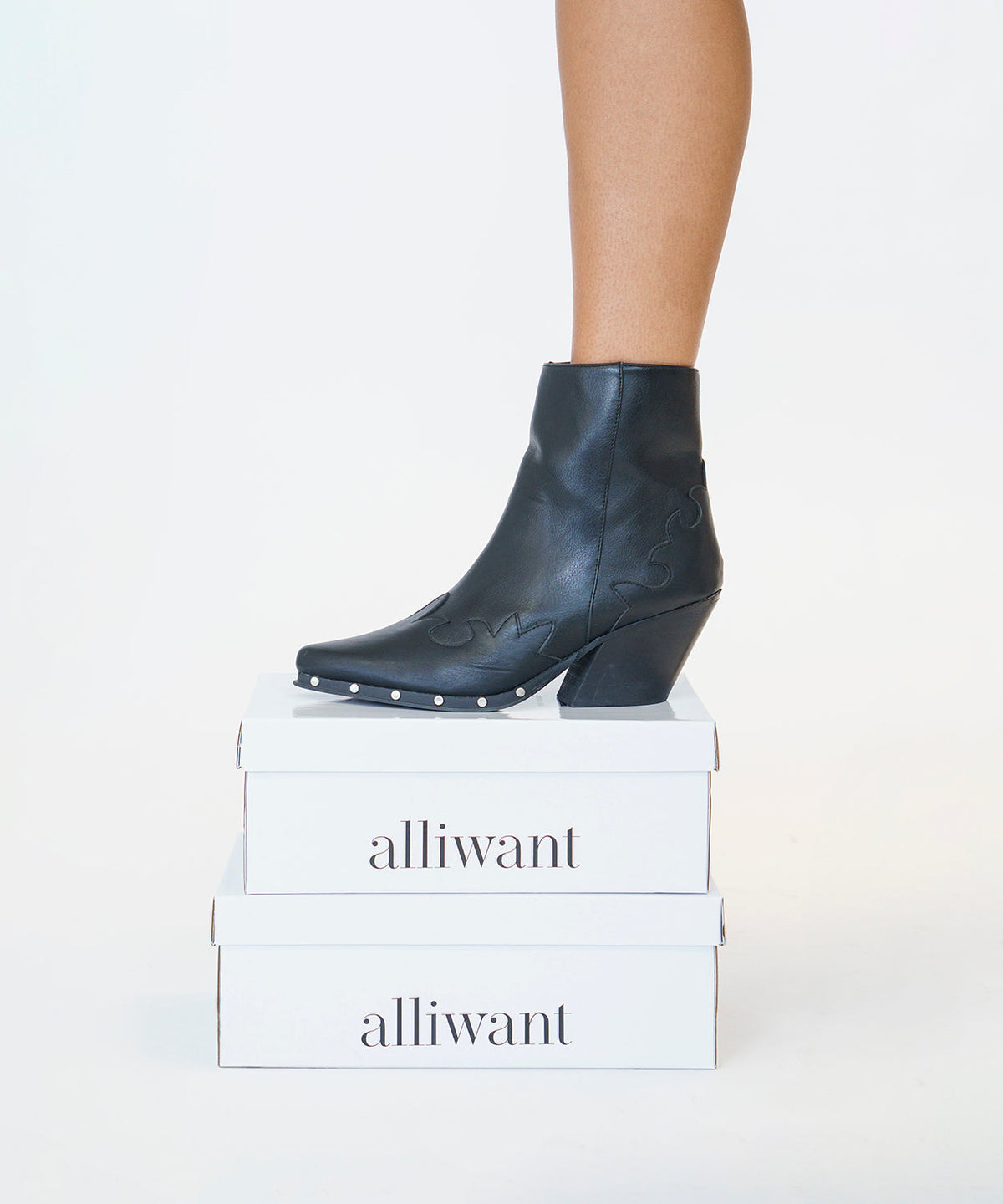 Botas cortas con Tachuelas