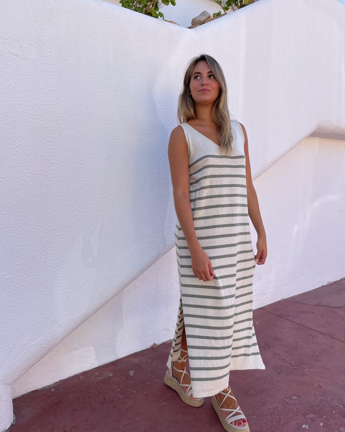 Vestido punto fluido li­nea fina