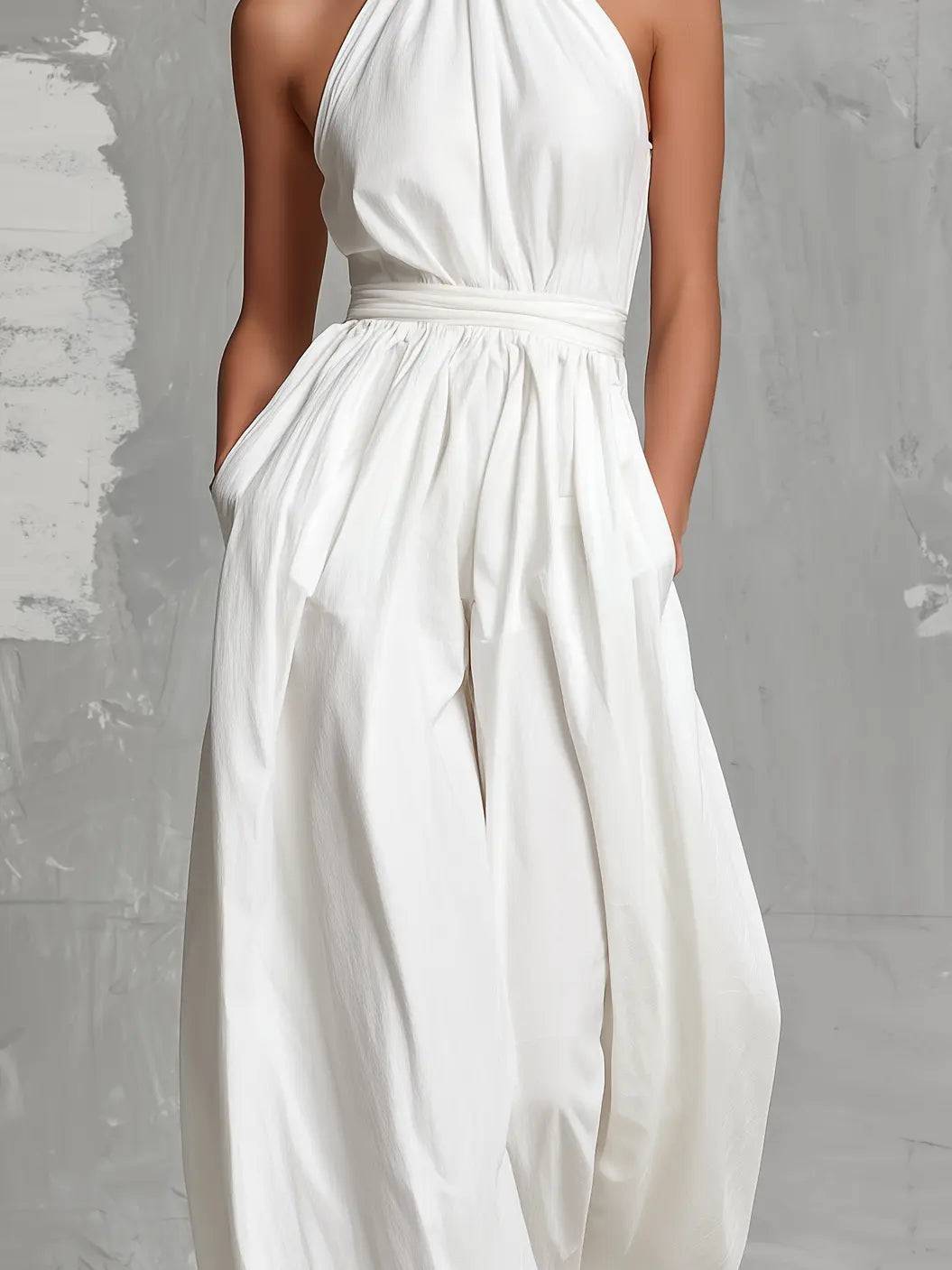 Jumpsuit Blanco Elegante con Cuello Halter