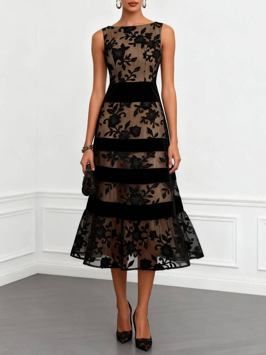 Vestido Midi Evasé de Rejilla Floral