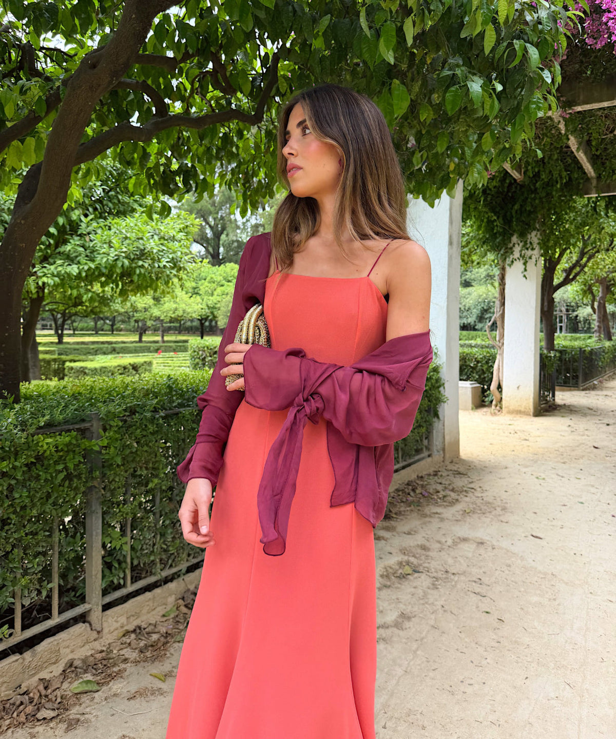 Blusa capa borgoña
