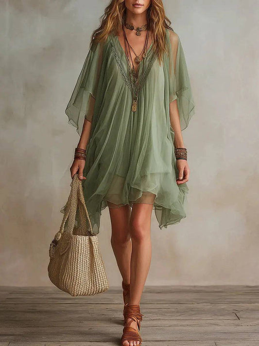 Vestido Corto Vaporoso Verde Escote V