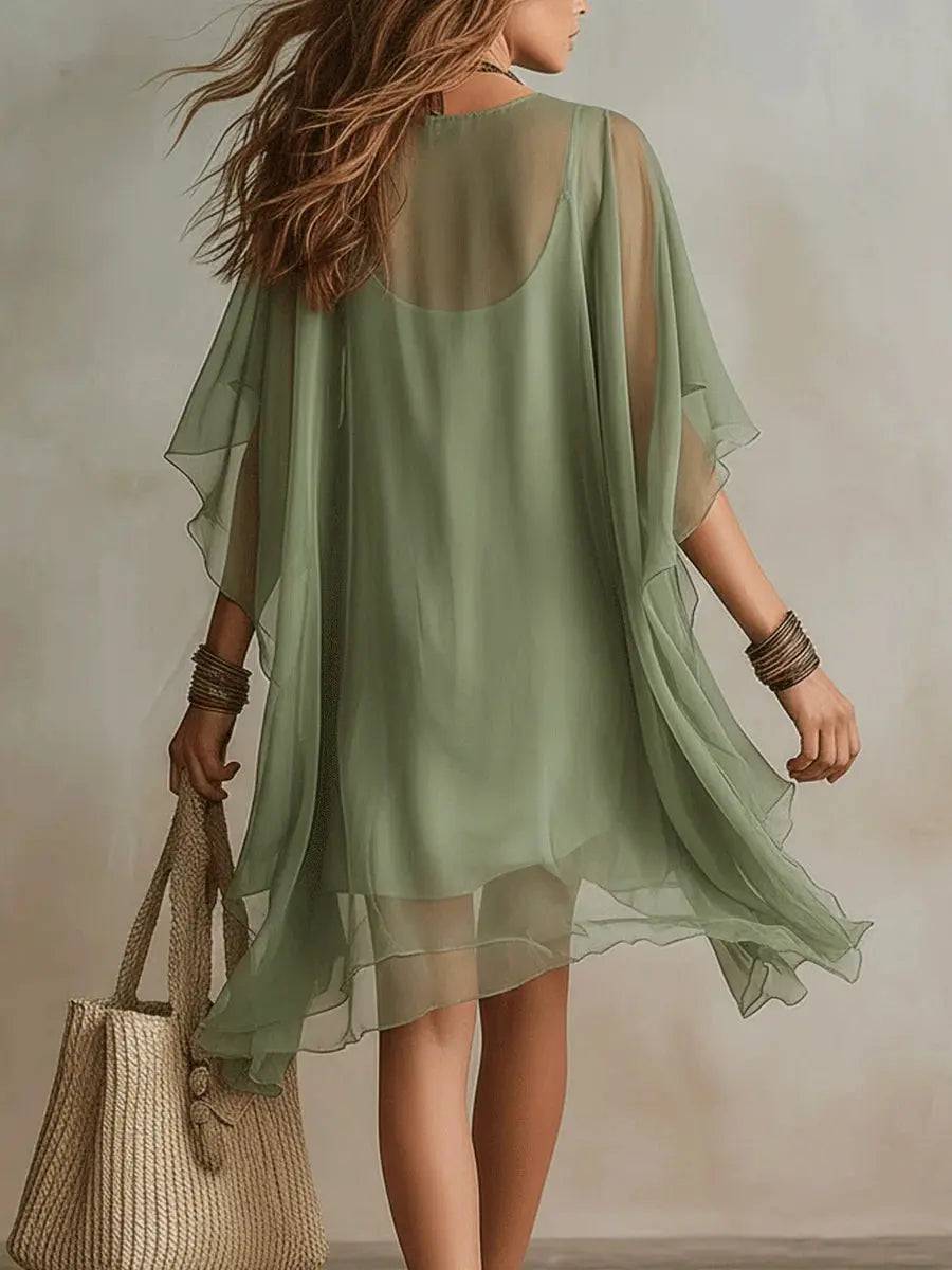 Vestido Corto Vaporoso Verde Escote V