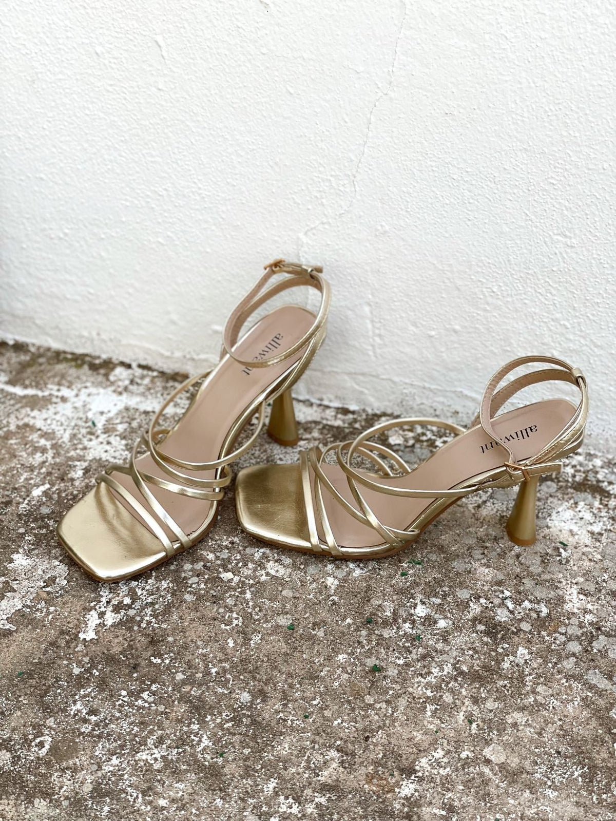 Sandalias tiras tacon Flore gold