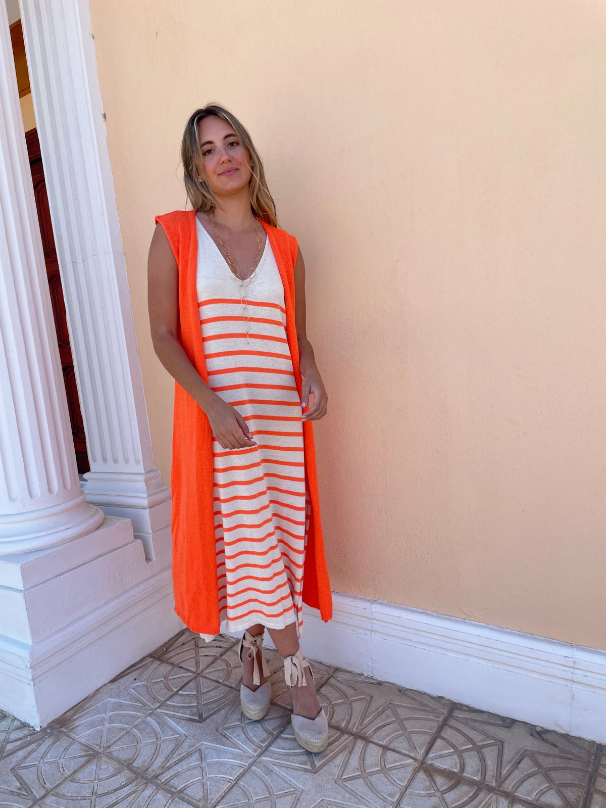 Vestido punto fluido li­nea fina